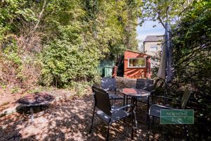 Photo 16- click for photo gallery